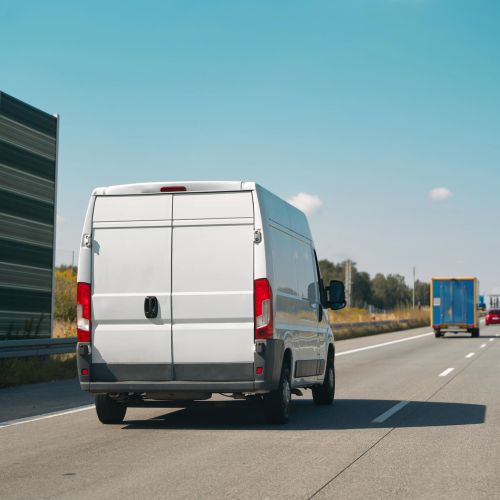Kleintransport in Wiesbaden für einzelne Möbelstücke und Umzugskartons